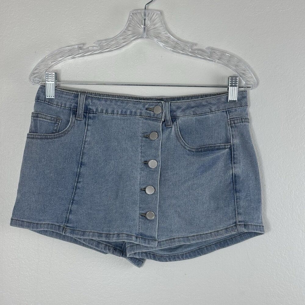 Shein Denim Mini Skort Women's Size 28  Blue Button Accent Pockets Light Wash